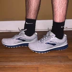 Brooks Men’s Tennis Shoes